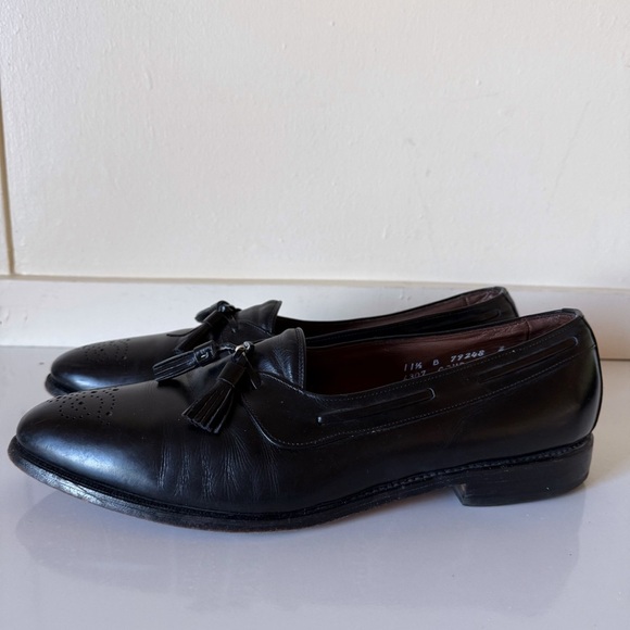 Allen Edmonds  Black Leather Tassel Loafer Dress Shoes Size 11.5 B Slip On main image 7